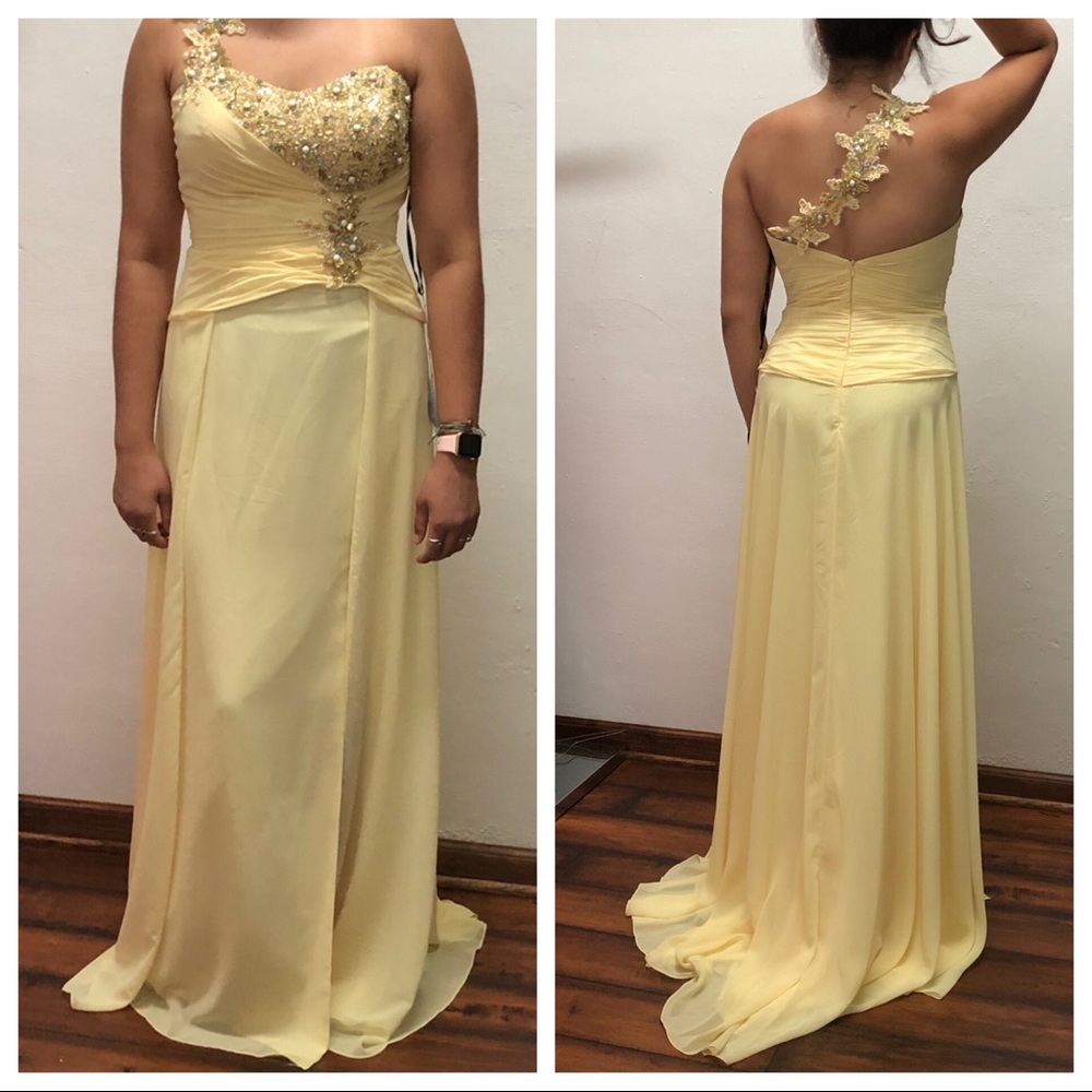 Alyce Design Formal prom dress pale yellow 10